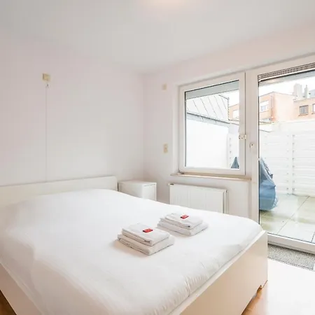 Spacious - Ground Floor Near Beach Apartmán